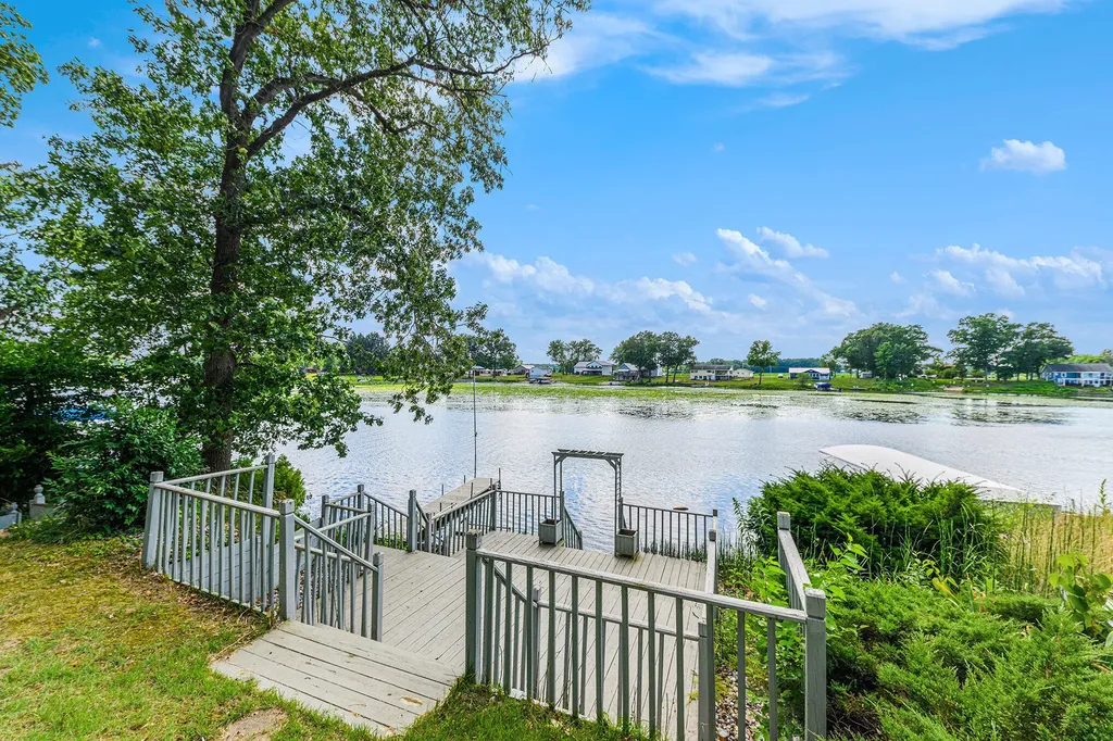 59010 Lakeshore Drive Colon Township MI 49040