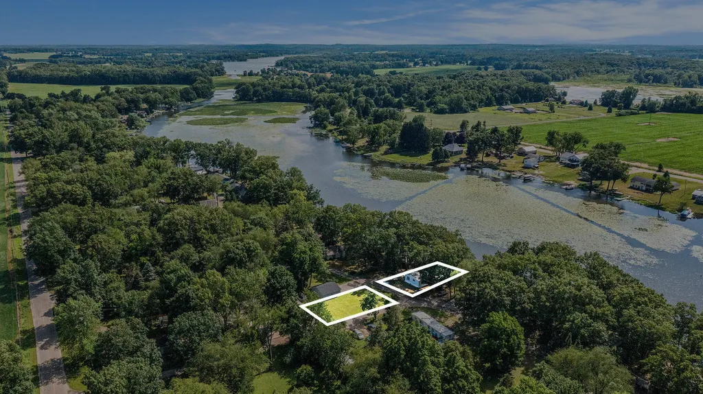 59010 Lakeshore Drive Colon Township MI 49040