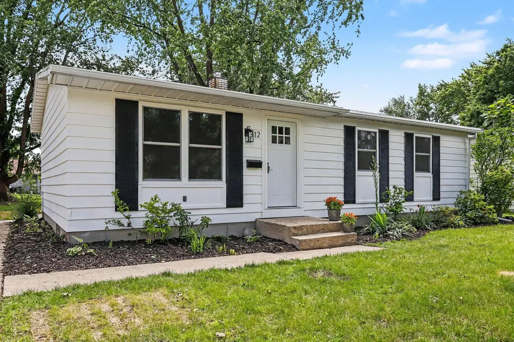 312 Beverly Street Sturgis City MI 49091