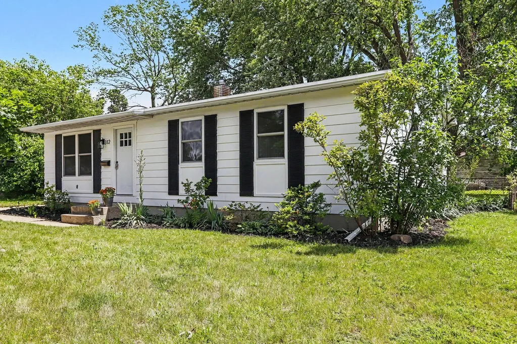 312 Beverly Street Sturgis City MI 49091