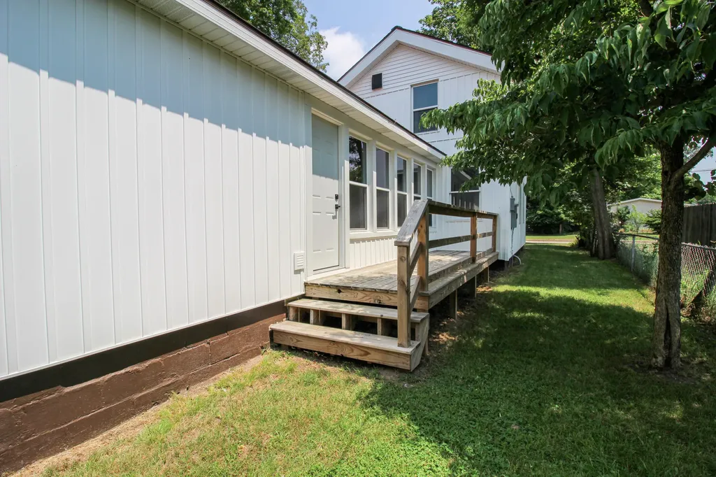 422 Maple Street Three Rivers City MI 49093