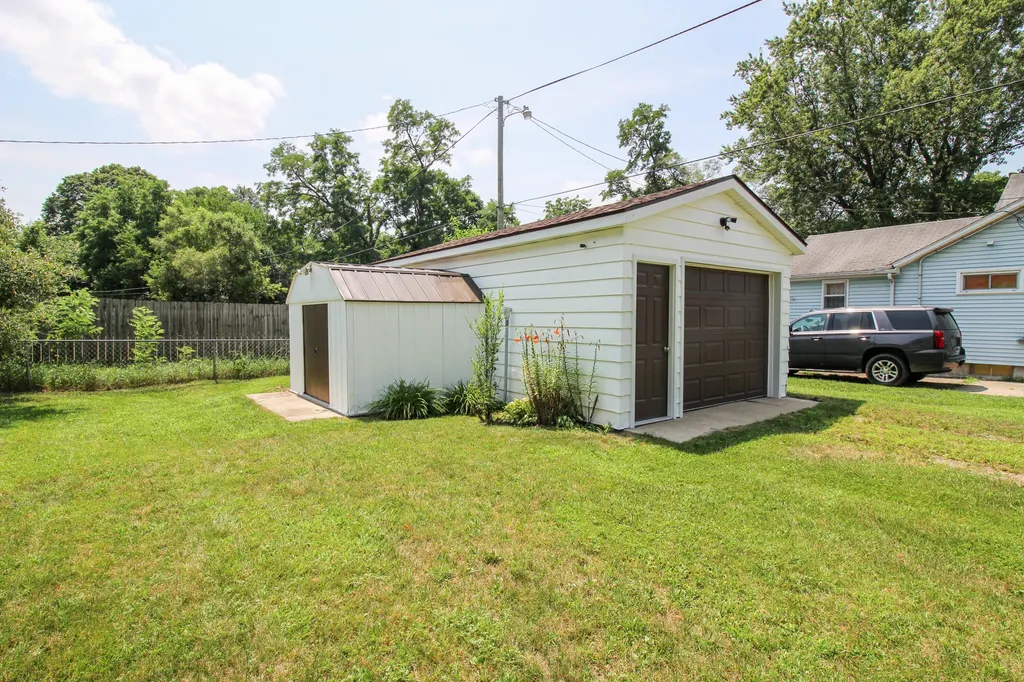 422 Maple Street Three Rivers City MI 49093