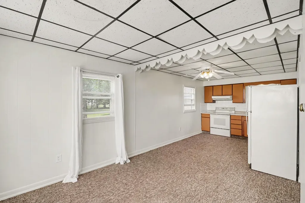 16812 Moorepark Road Park Township MI 49093