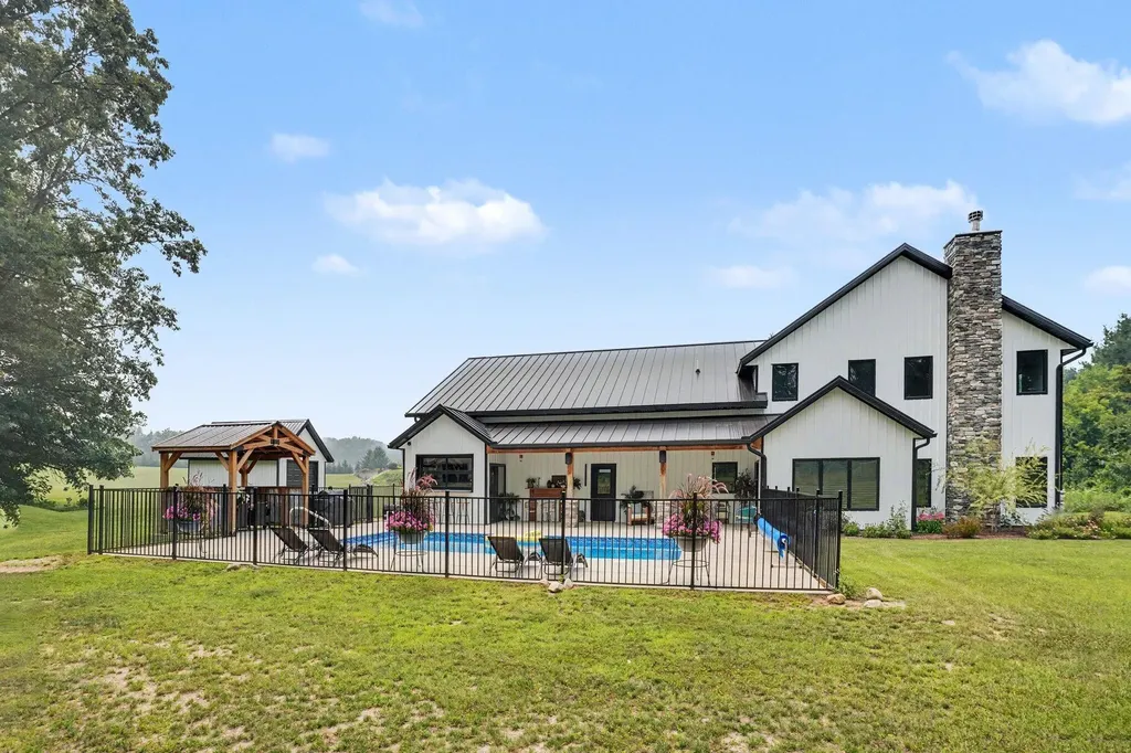 66155 Evergreen Court Burr Oak Township MI 49091