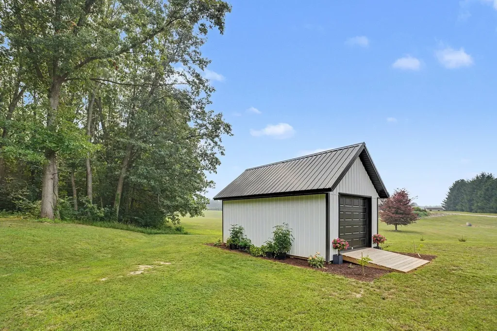 66155 Evergreen Court Burr Oak Township MI 49091