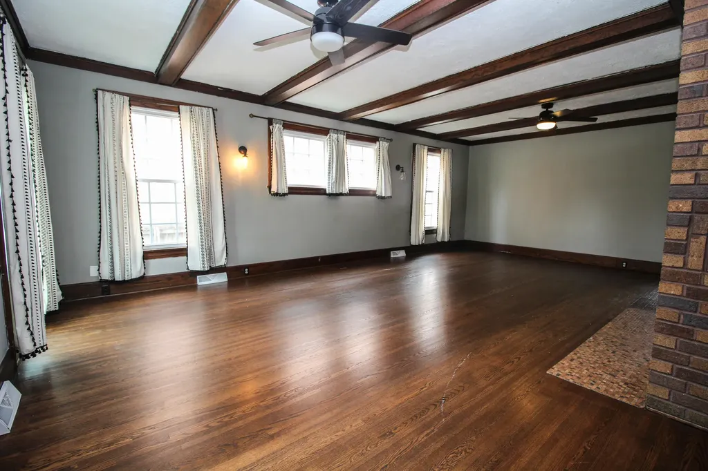 211 N Main Street Three Rivers City MI 49093