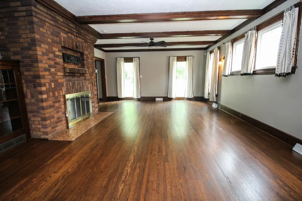 211 N Main Street Three Rivers City MI 49093