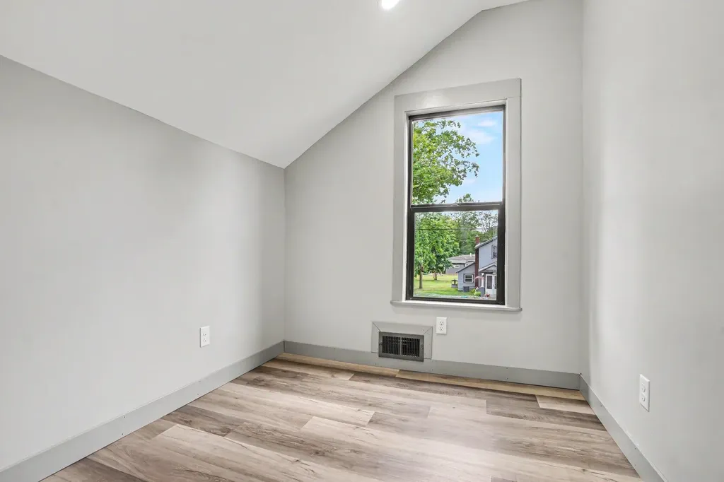 216 W Cushman Street Three Rivers City MI 49093