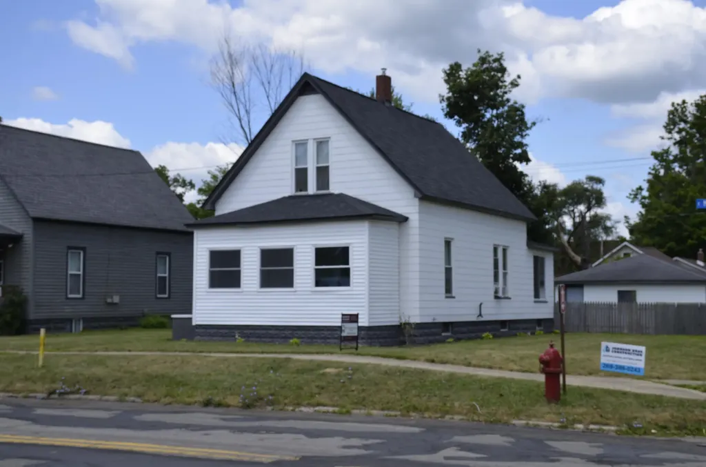 332 E Michigan Avenue Three Rivers City MI 49093