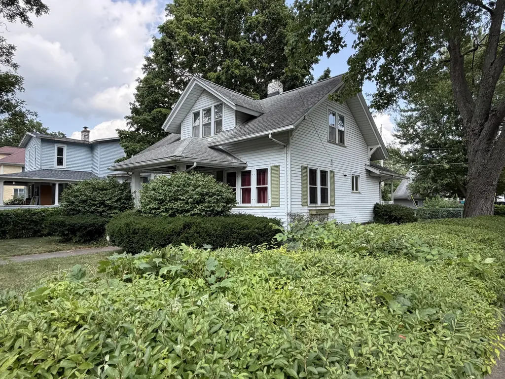 601 Elm Street Three Rivers City MI 49093