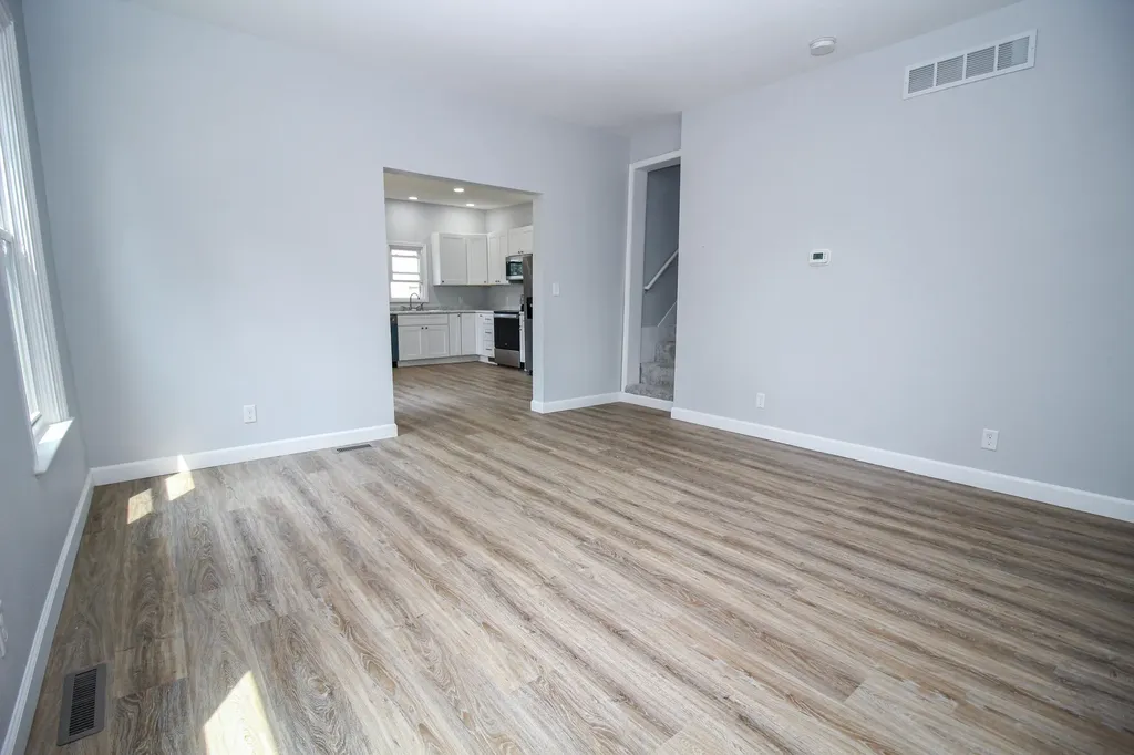 112 N Andrews Street Three Rivers City MI 49093
