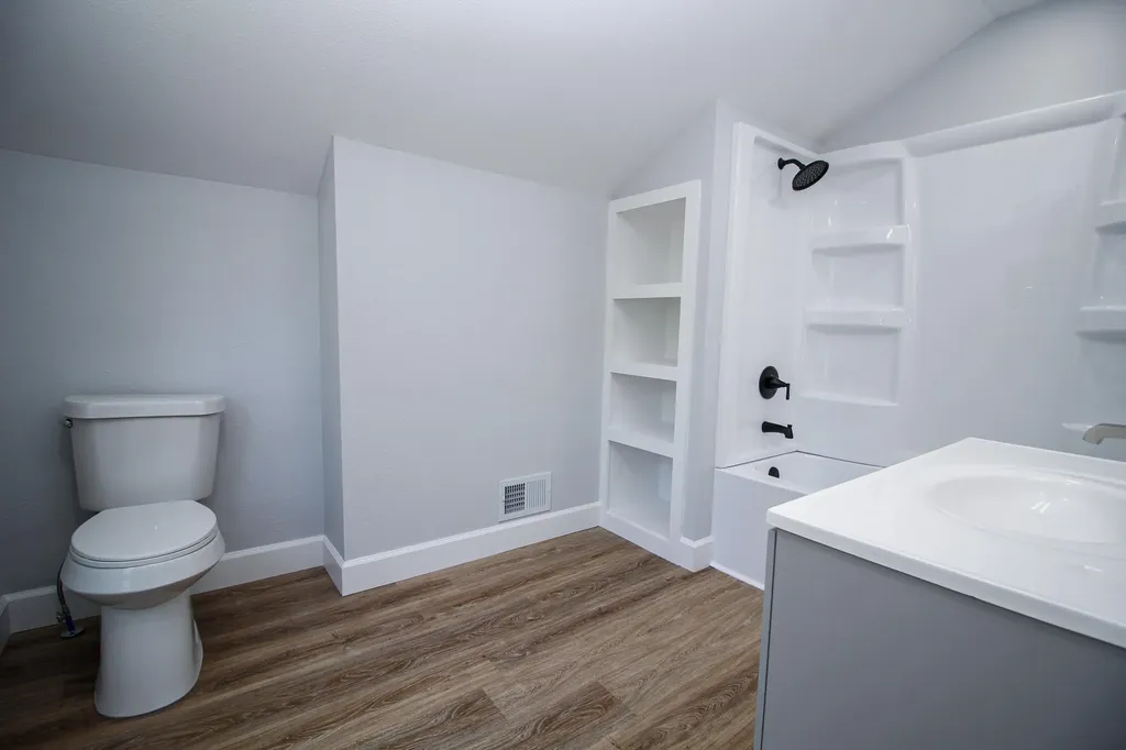 112 N Andrews Street Three Rivers City MI 49093