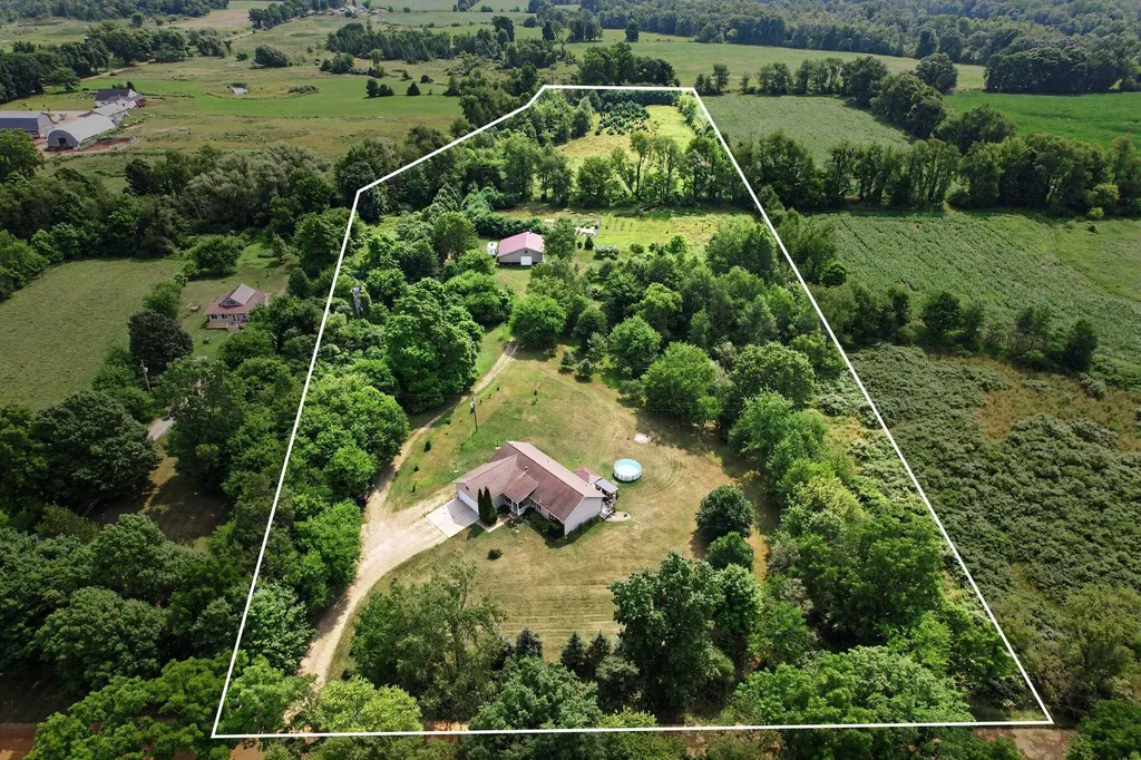 3324 9 1/2 Mile Road Burlington Township MI 49029