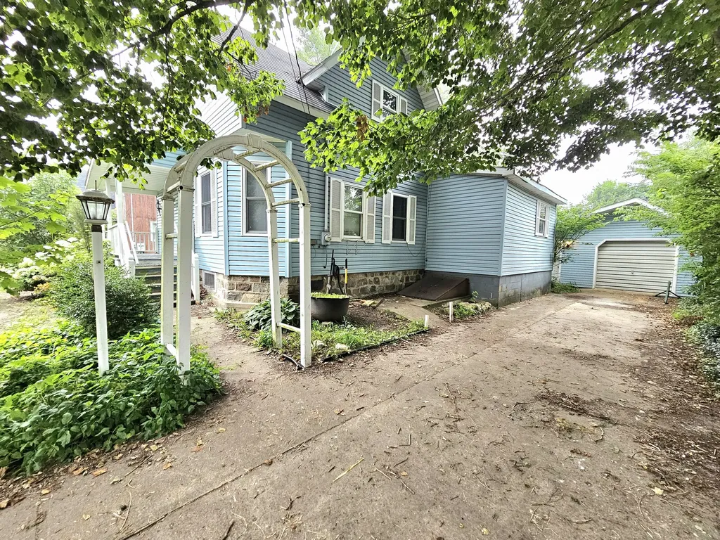 31175 Depot Street Leonidas Township MI 49066