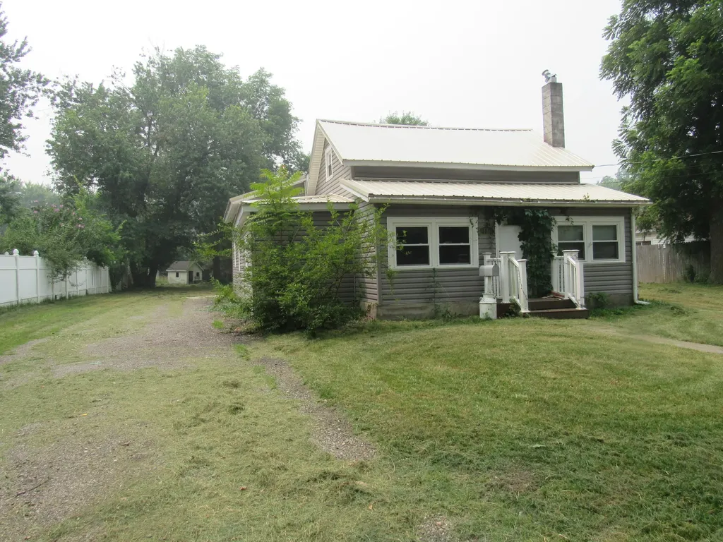 126 Cutter Avenue Coldwater City MI 49036