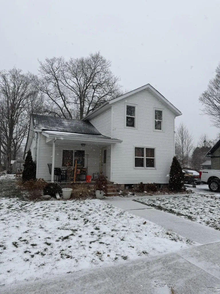 108 N Lincoln Avenue Three Rivers City MI 49093