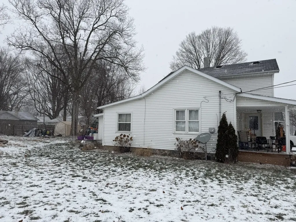 108 N Lincoln Avenue Three Rivers City MI 49093