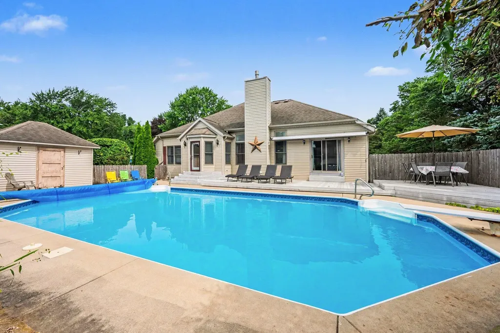 12265 Riverside Drive Constantine Township MI 49099