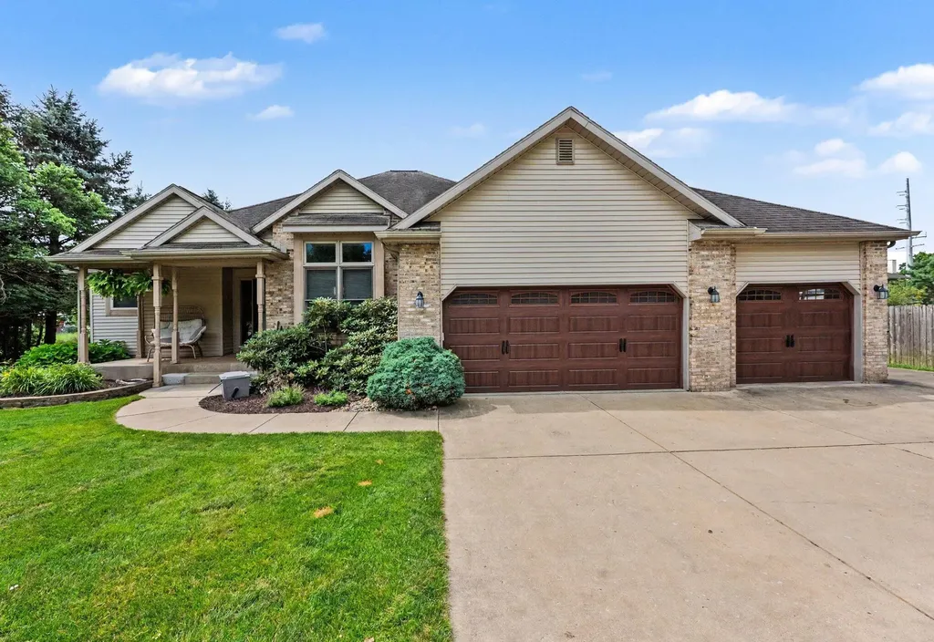 12265 Riverside Drive Constantine Township MI 49099
