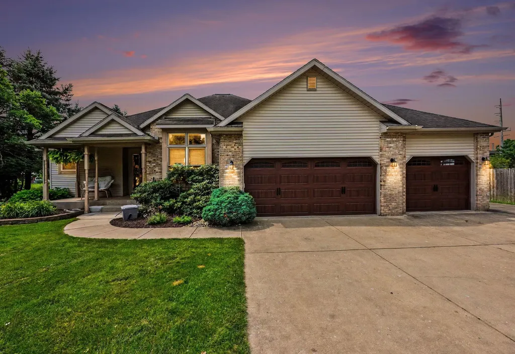 12265 Riverside Drive Constantine Township MI 49099