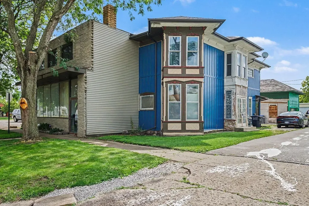 102 N Maple Street Sturgis City MI 49091