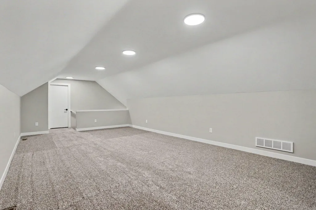 20160 Parkway Avenue Park Township MI 49093