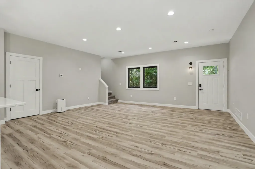 20160 Parkway Avenue Park Township MI 49093