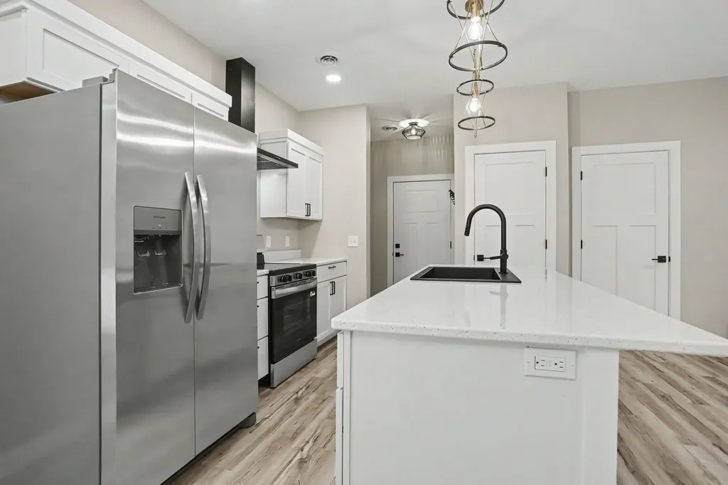 20160 Parkway Avenue Park Township MI 49093
