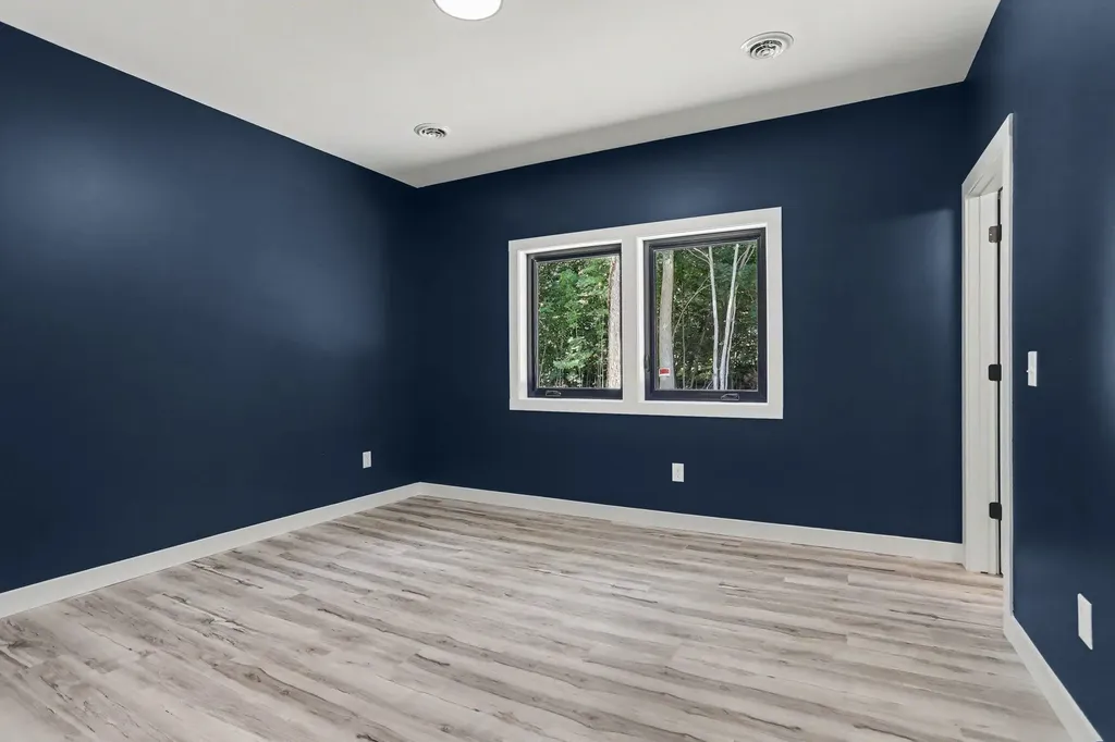 20160 Parkway Avenue Park Township MI 49093