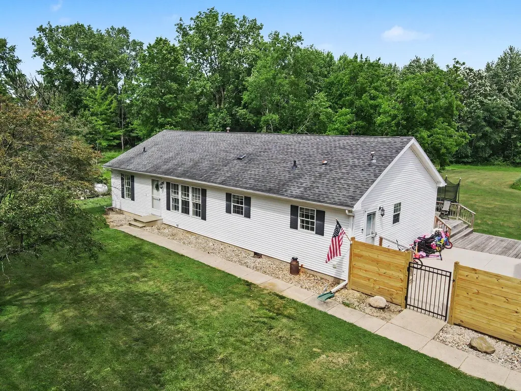 56883 Pulver Road Fabius Township MI 49093