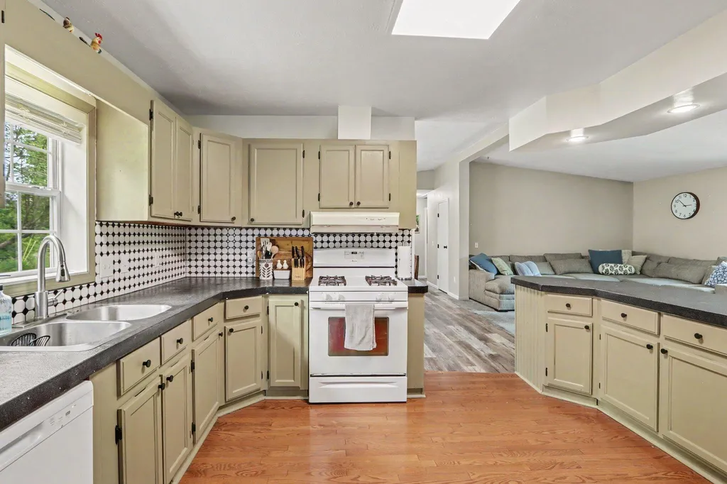 56883 Pulver Road Fabius Township MI 49093
