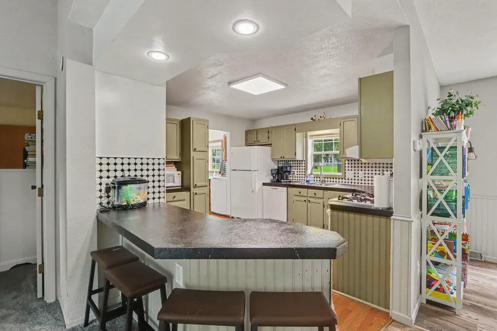 56883 Pulver Road Fabius Township MI 49093