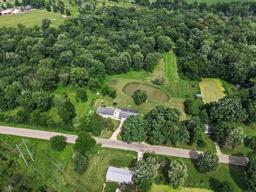 56883 Pulver Road Fabius Township MI 49093