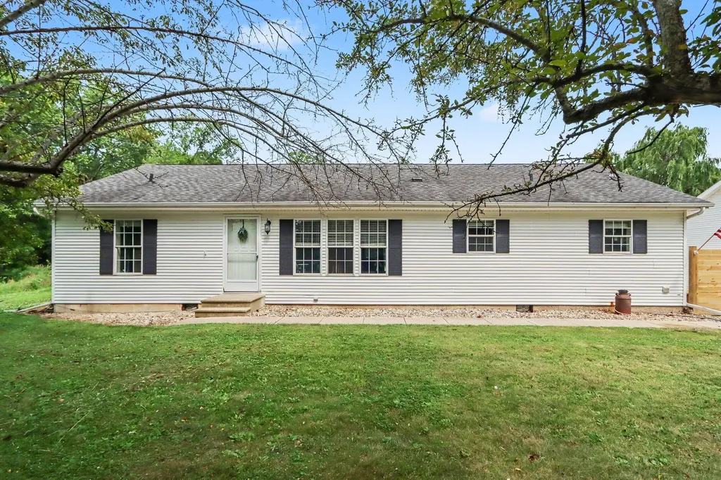 56883 Pulver Road Fabius Township MI 49093