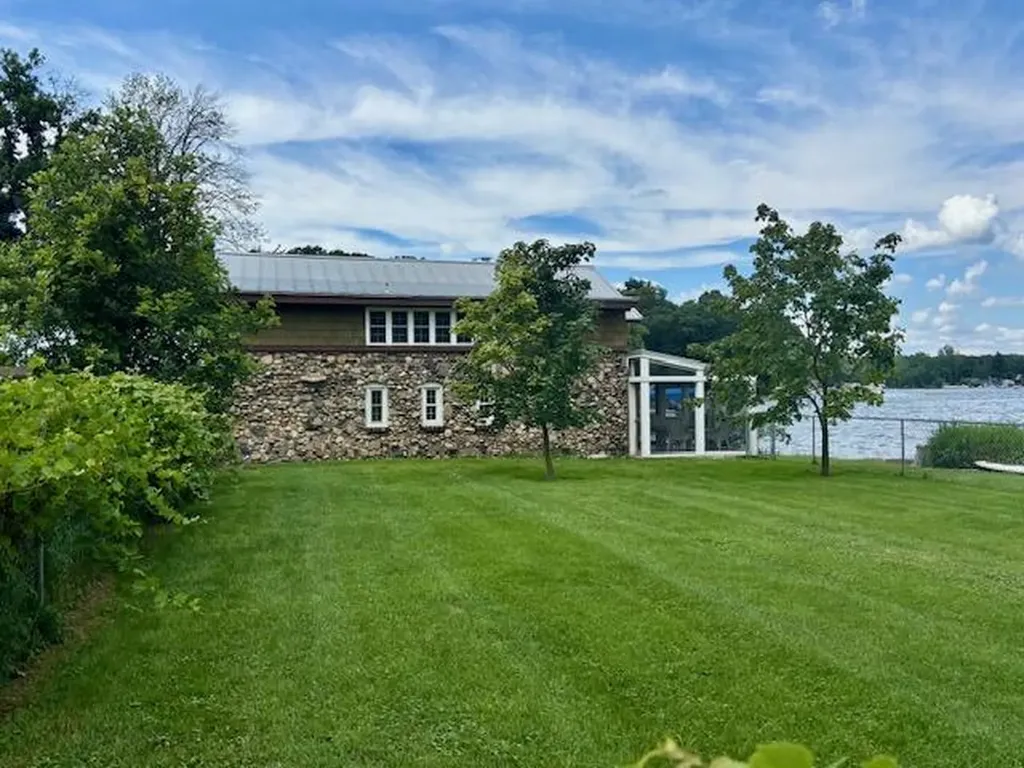 20214 Detente Road White Pigeon Township MI 49099