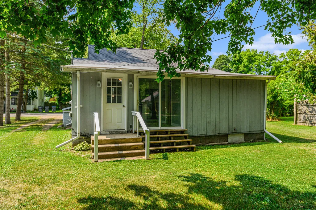 226 W Dibble Street W Marcellus Village MI 49067