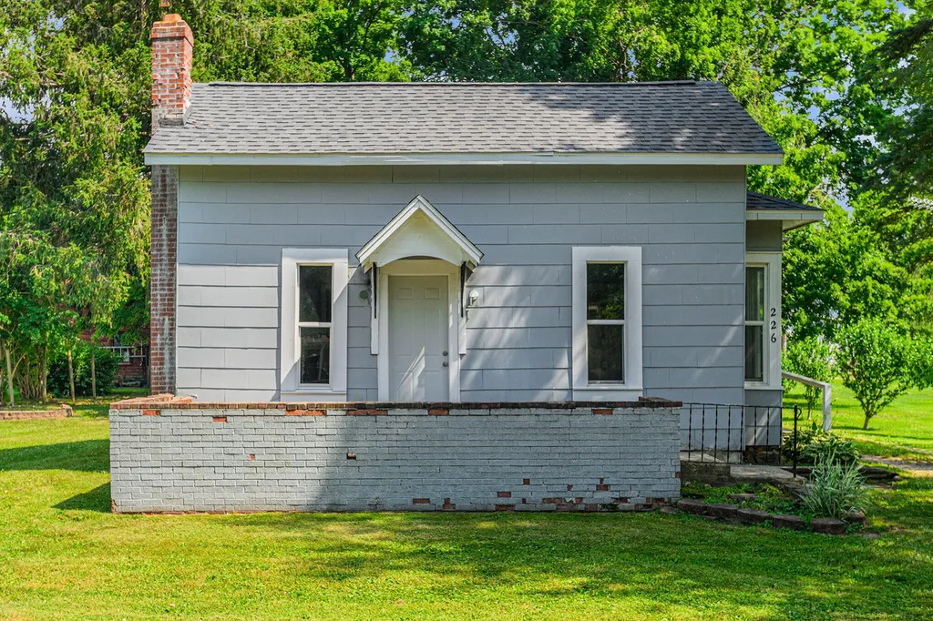 226 W Dibble Street W Marcellus Village MI 49067
