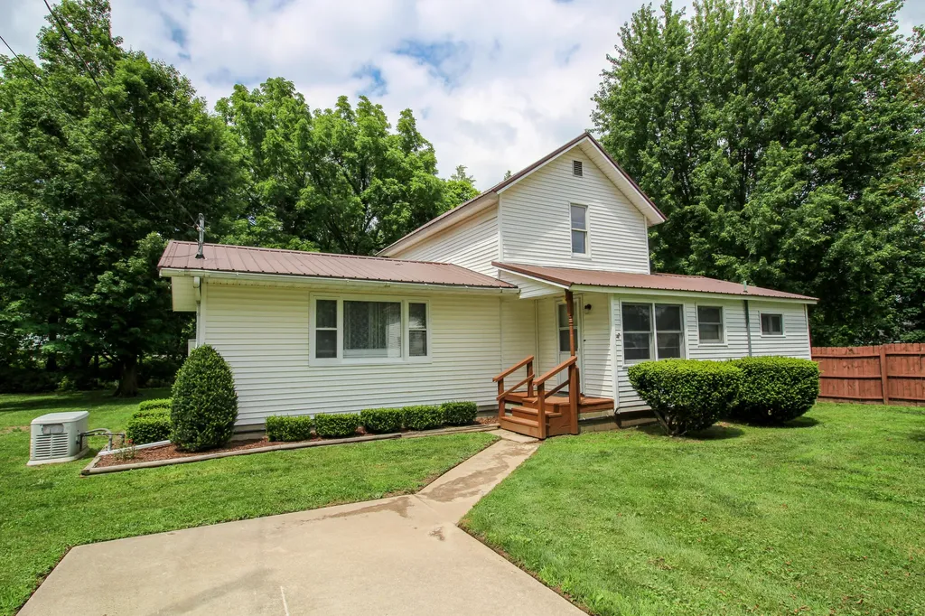 617 E Read Street Marcellus Village MI 49067