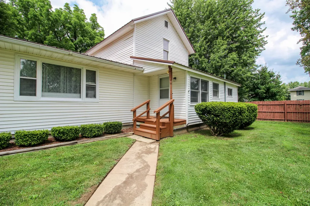 617 E Read Street Marcellus Village MI 49067