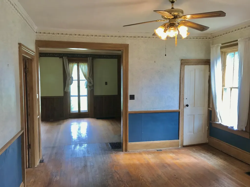 114 E Chicago Road White Pigeon Village MI 49099