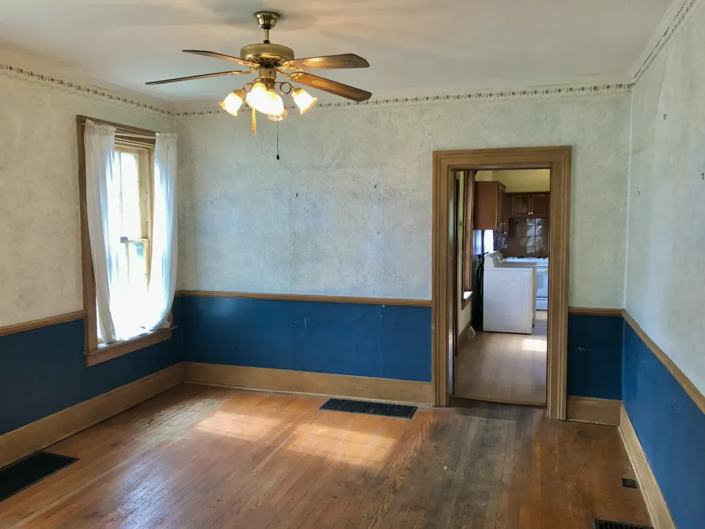 114 E Chicago Road White Pigeon Village MI 49099