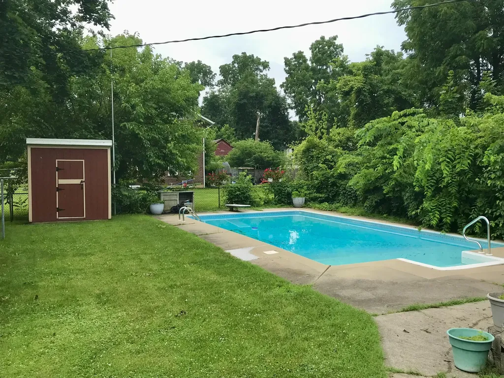 114 E Chicago Road White Pigeon Village MI 49099