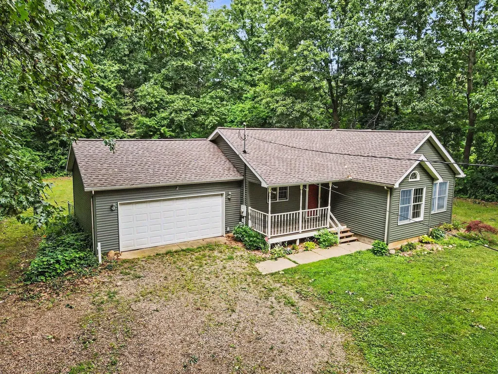 935 N Wattles Road N Emmett Charter Township MI 49014