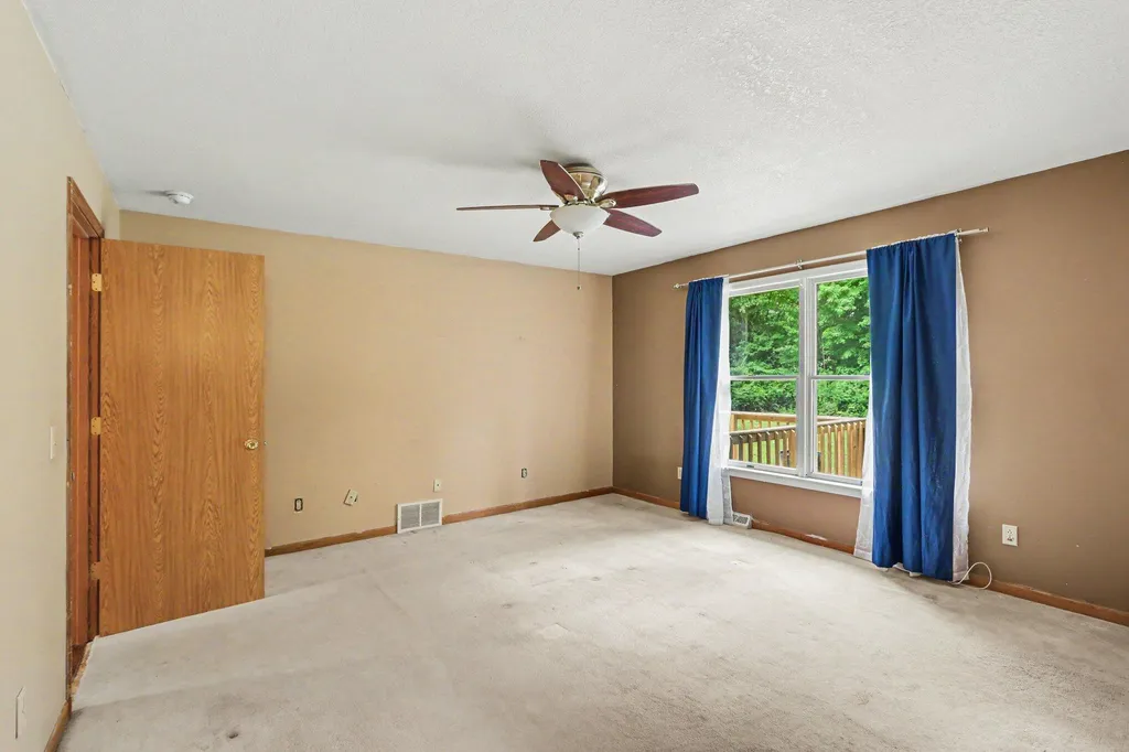 935 N Wattles Road N Emmett Charter Township MI 49014