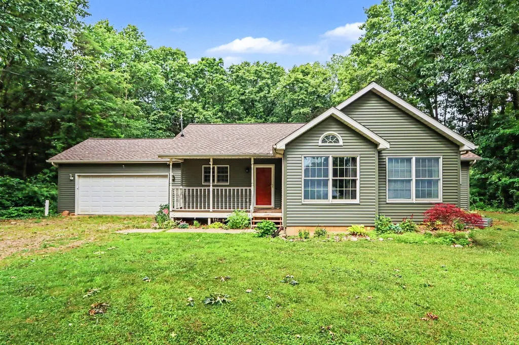 935 N Wattles Road N Emmett Charter Township MI 49014