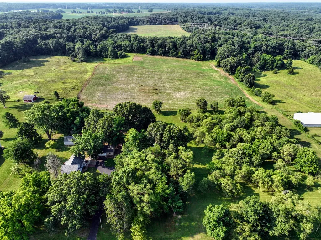 3082 Pine Lake Street Howard Township MI 49120