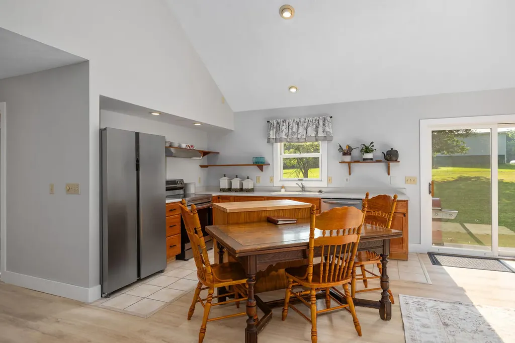 3082 Pine Lake Street Howard Township MI 49120