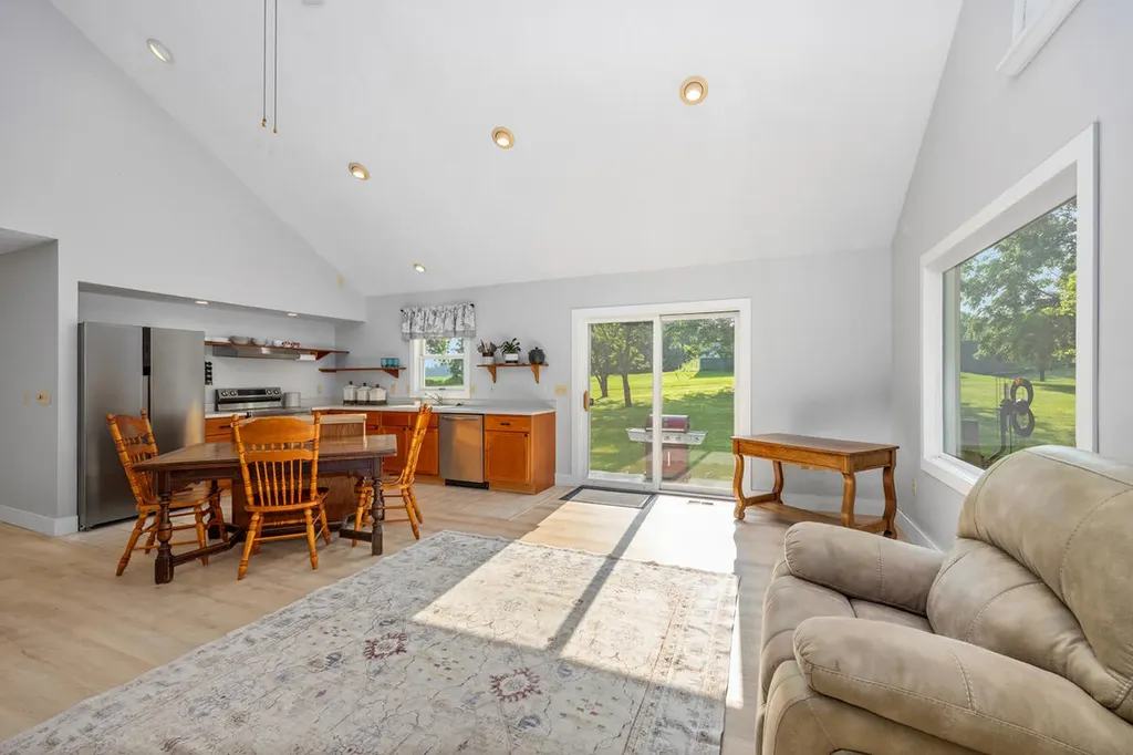 3082 Pine Lake Street Howard Township MI 49120