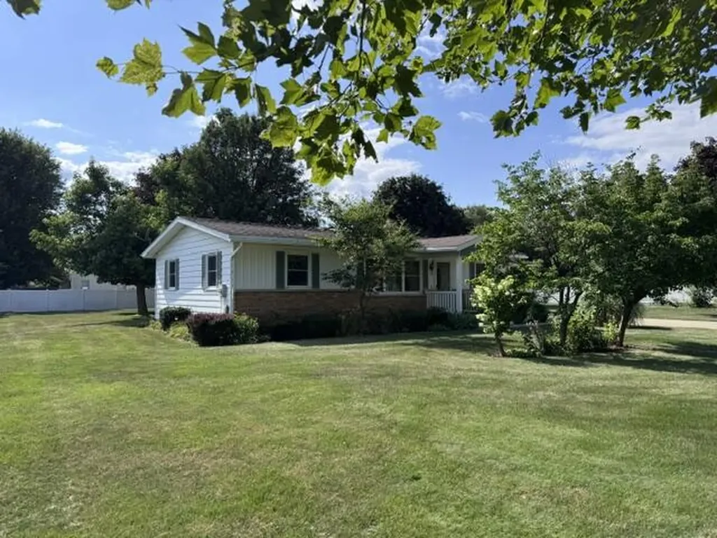 246 S Nottawa Street Mendon Village MI 49072