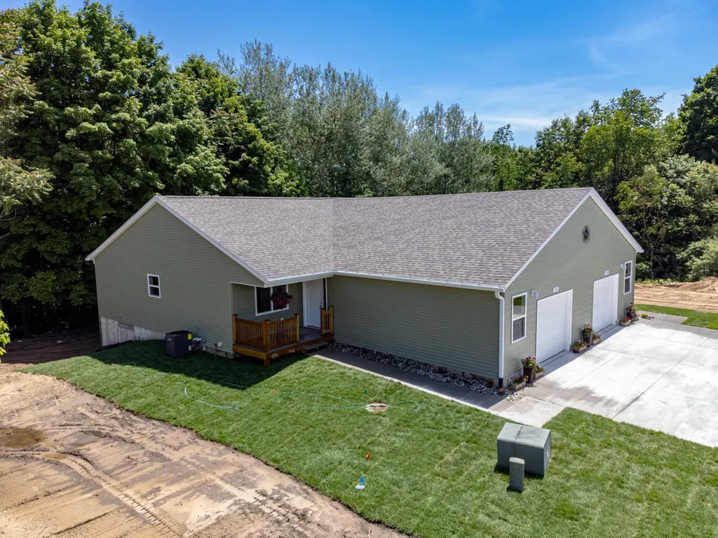 194 Devonwood Drive Shelby Village MI 49455